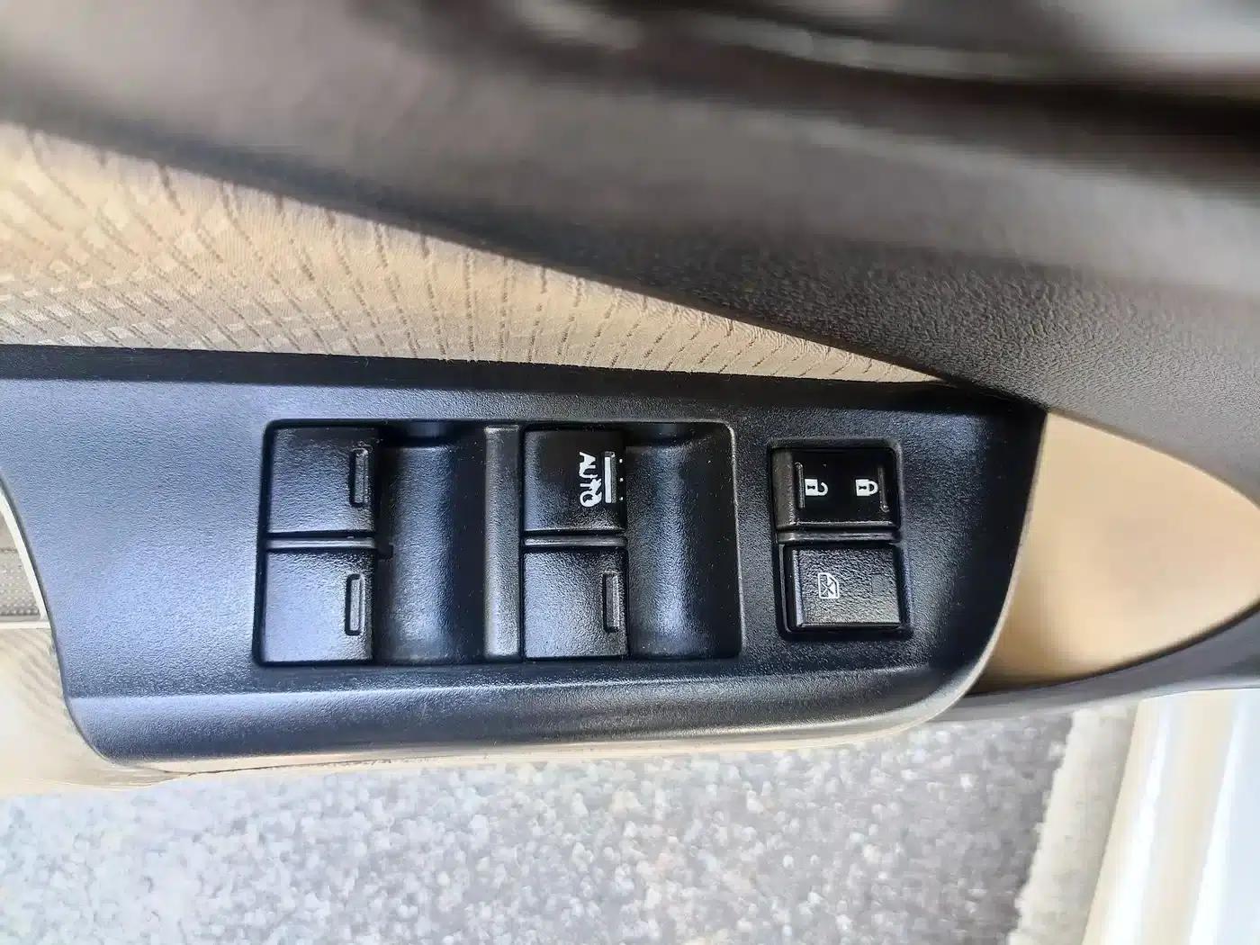 2016 Honda Greiz 1.5L CVT Classic Edition — миниатюра 18