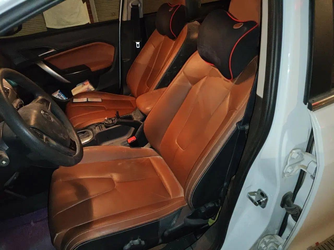 MG GT 2016 1.5L Automatic Value-Added Luxury Edition — миниатюра 16