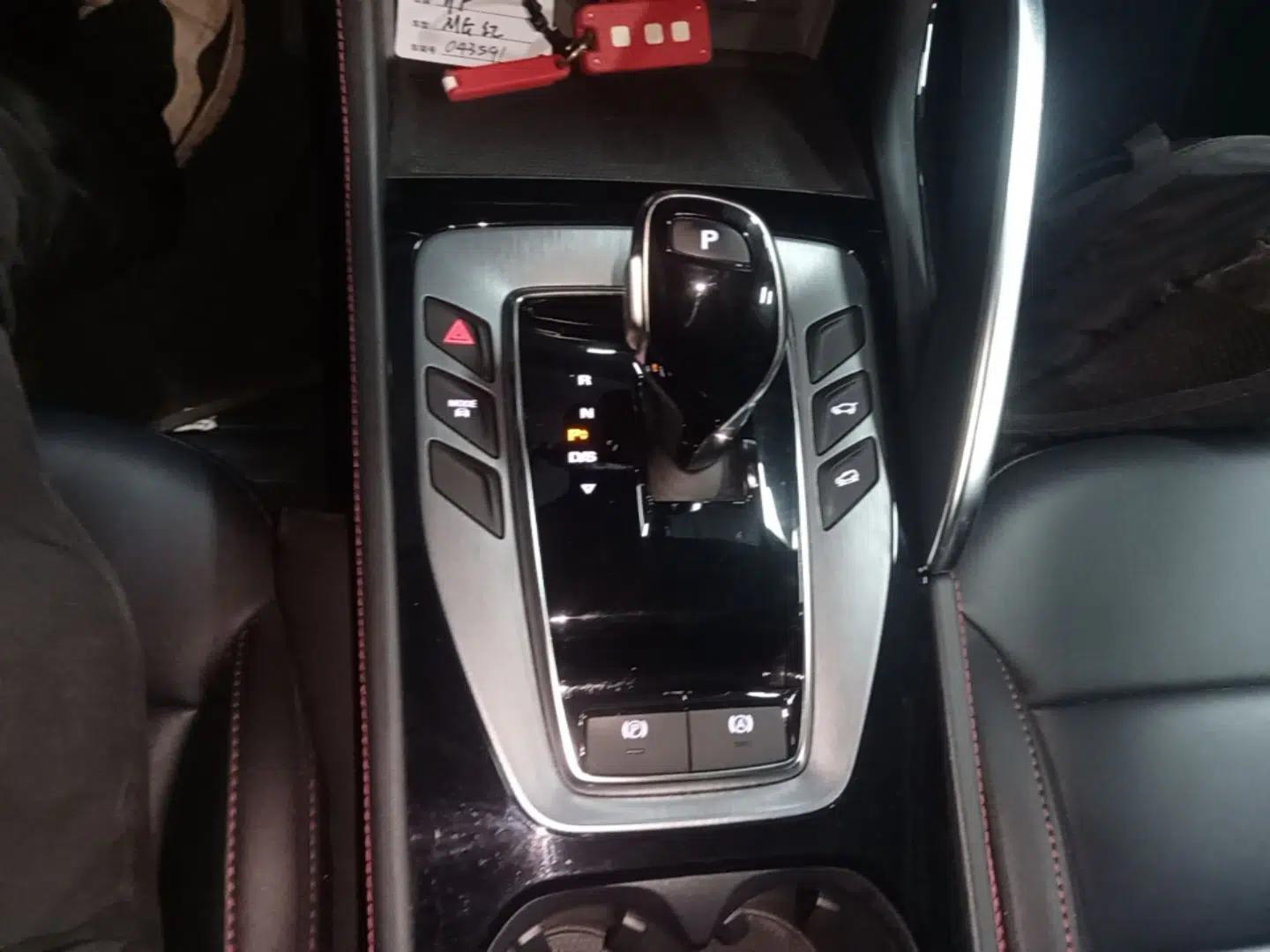 MG Pilot 2021 300TGI Automatic Two-Wheel Drive Trophy Prestige Edition — миниатюра 17