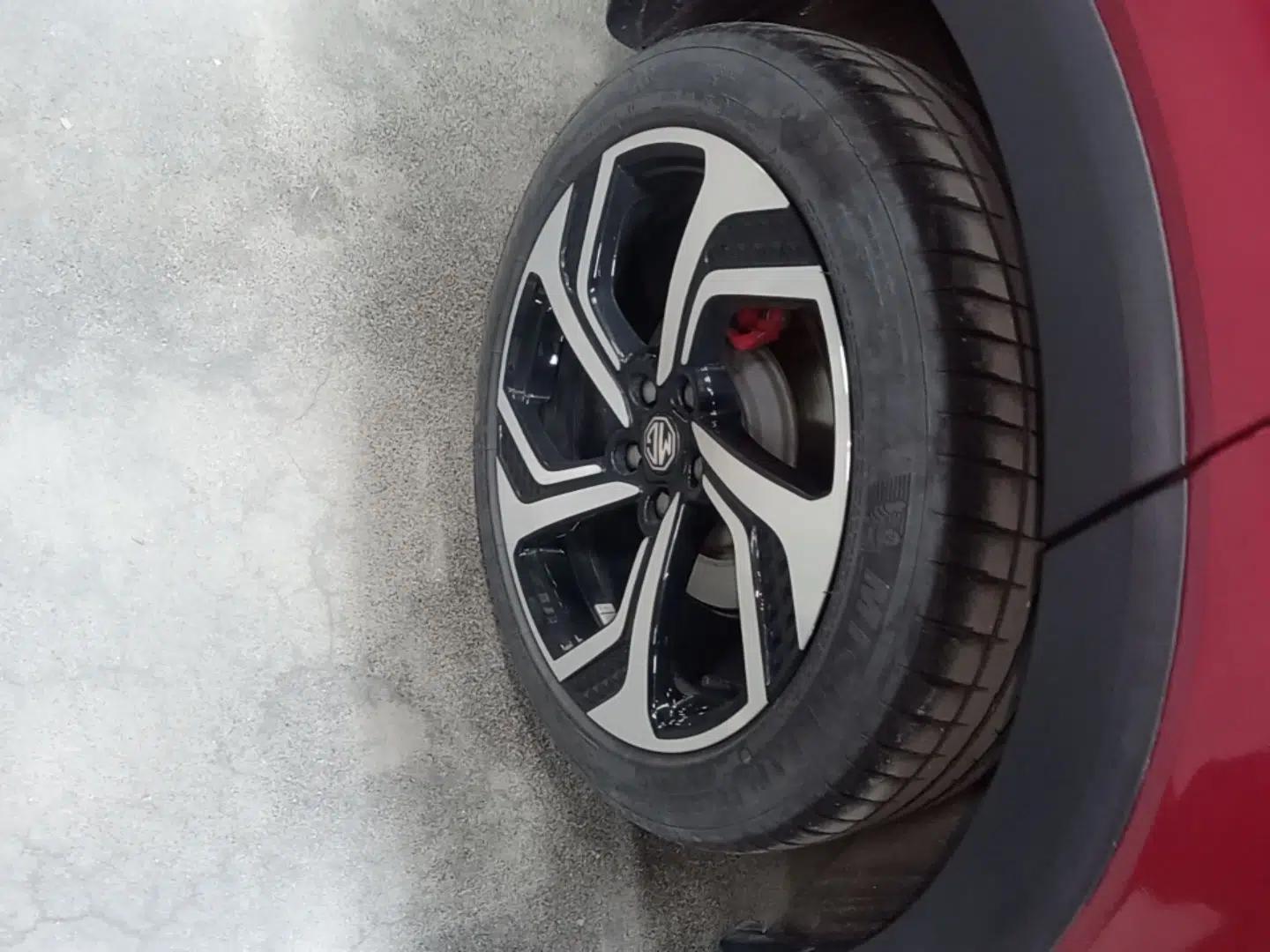 MG Pilot 2021 300TGI Automatic Two-Wheel Drive Trophy Prestige Edition — миниатюра 10