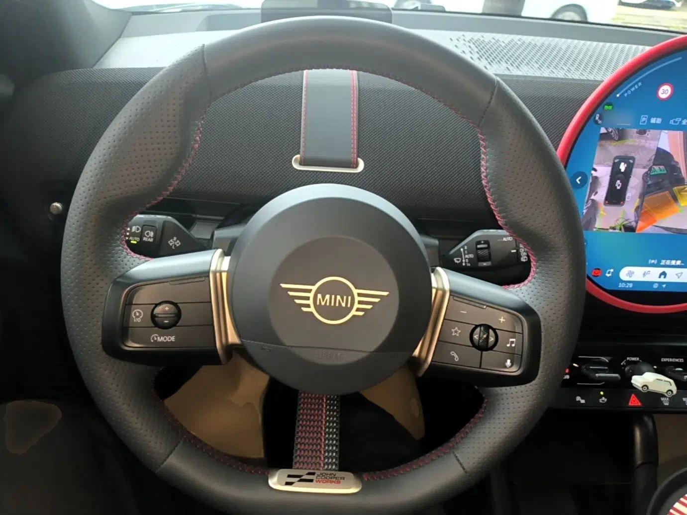 MINI Electric ACEMAN 2024 SE Racing Driver — миниатюра 14