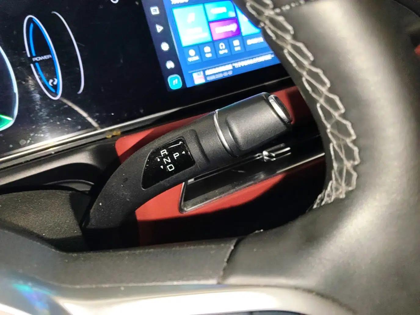 ORA Good Cat GT 2023 Mulan Edition 401km Luxury Version — миниатюра 12
