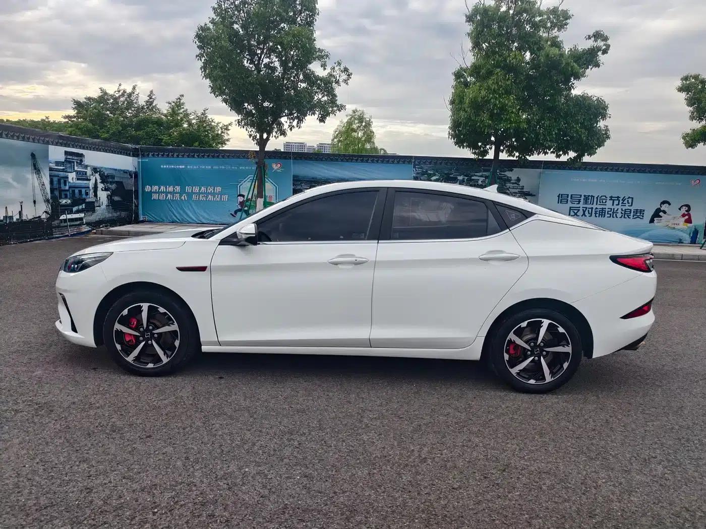 Sihao A5 2021 1.5T CVT Premium Intelligent Connected Edition — миниатюра 16