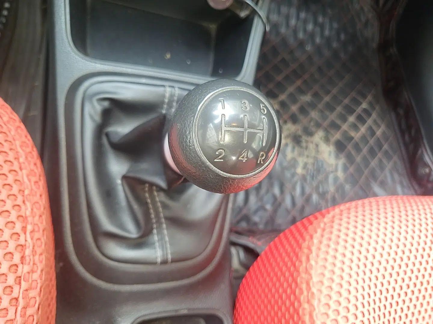 Kia Pegas 2017 1.4L Manual Fashion Edition Smart — миниатюра 15