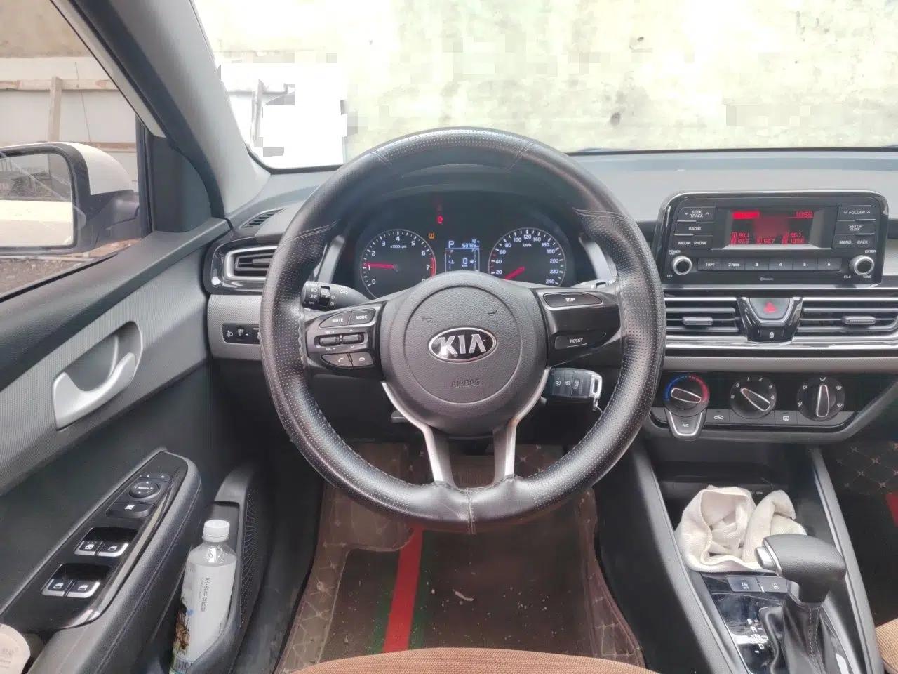 Kia Forte 2019 1.6L Automatic Fashion Edition China VI Standard — миниатюра 11