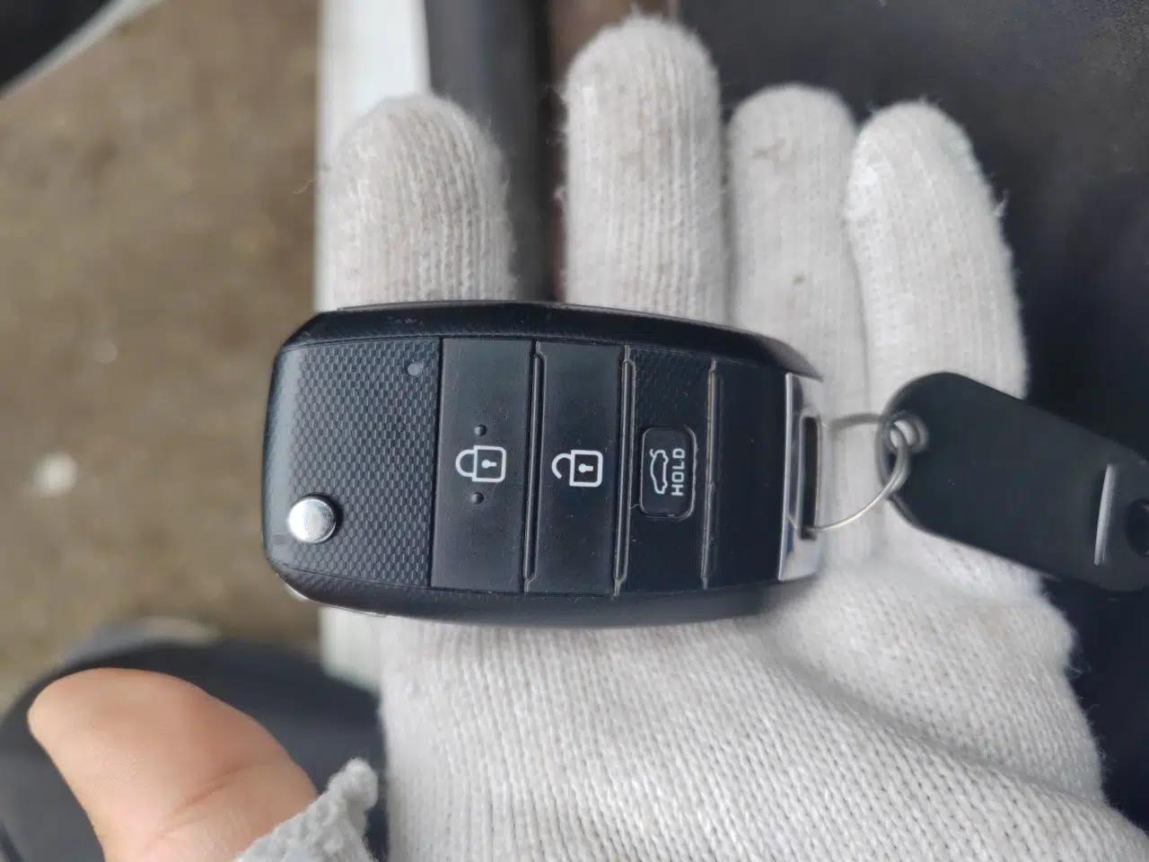 Kia Forte 2019 1.6L Automatic Fashion Edition China VI Standard — миниатюра 9