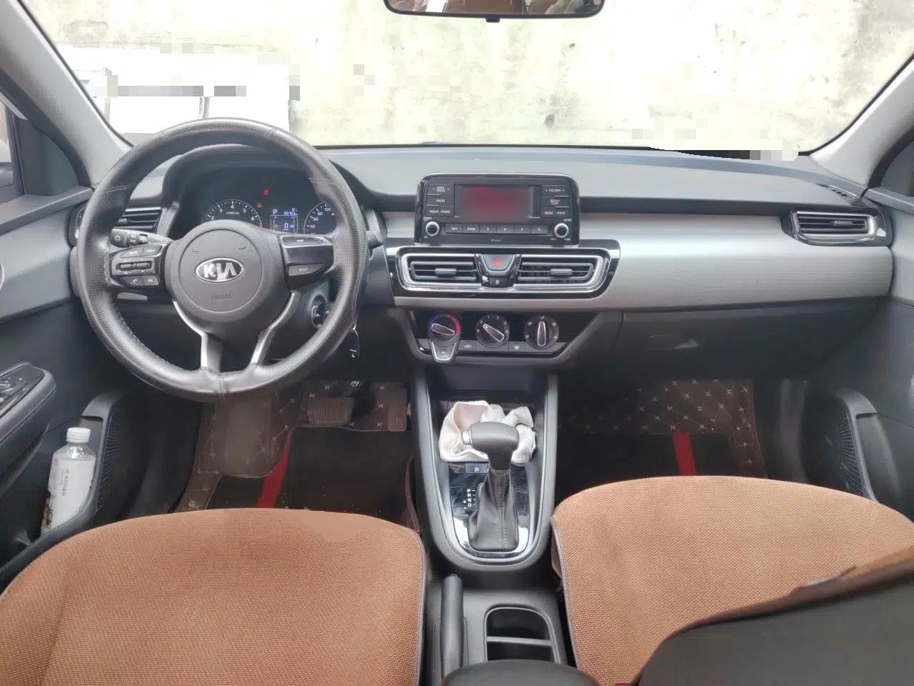 Kia Forte 2019 1.6L Automatic Fashion Edition China VI Standard — миниатюра 10