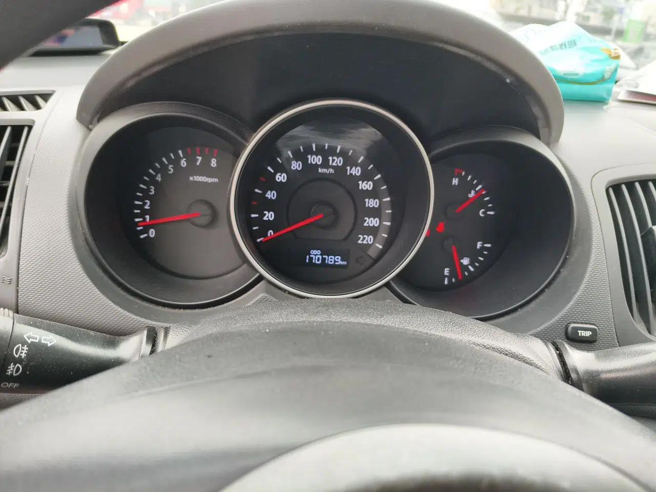 Kia Forte 2014 1.6L MT GL — миниатюра 12