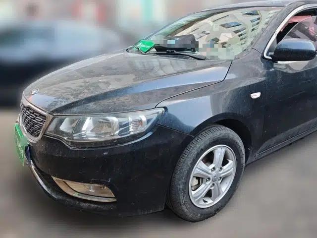 Kia Forte 2014 1.6L MT GL