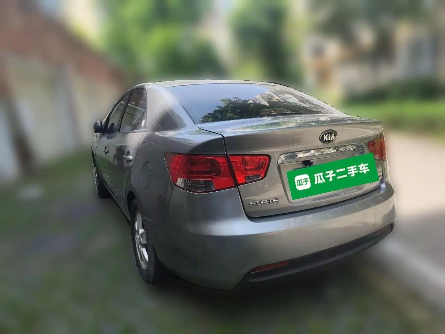 Kia Forte 2012 1.6L MT GL Commemorative Edition — миниатюра 4