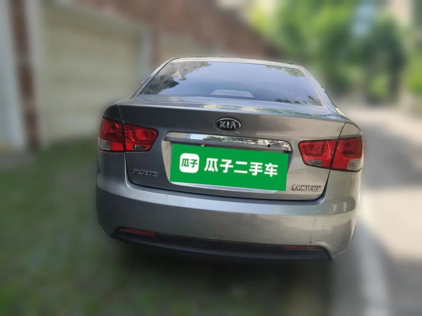 Kia Forte 2012 1.6L MT GL Commemorative Edition — миниатюра 5