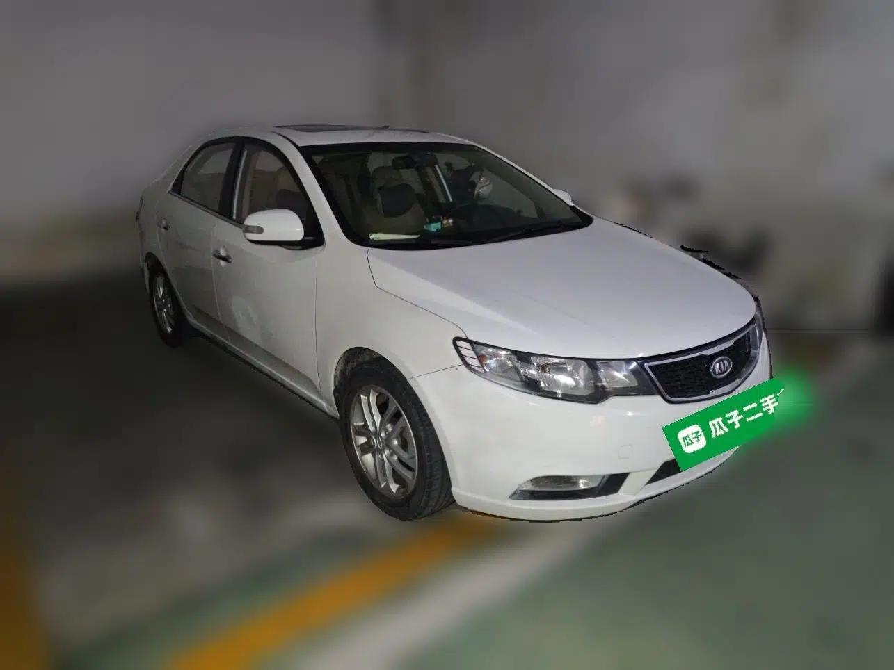 Kia Forte 2011 1.6L AT Premium — миниатюра 3