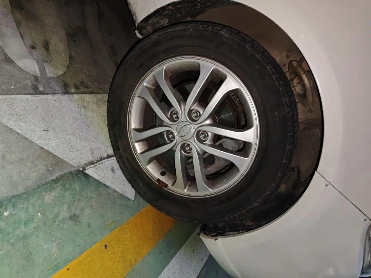 Kia Forte 2011 1.6L AT Premium — миниатюра 8