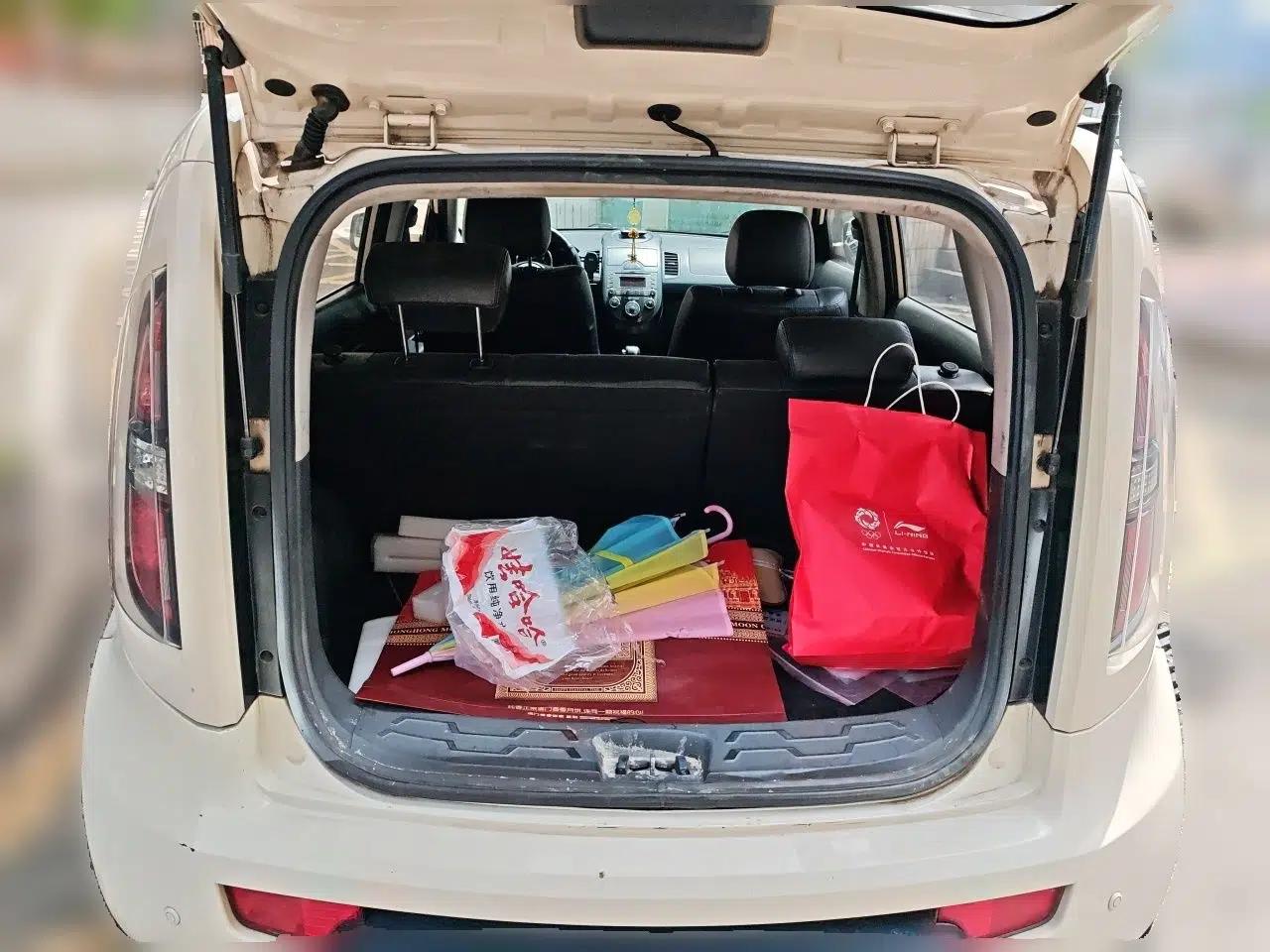 Kia Soul 2010 1.6L AT GLS — миниатюра 20