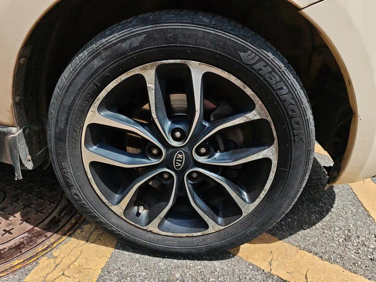 Kia Soul 2010 1.6L AT GLS — миниатюра 8