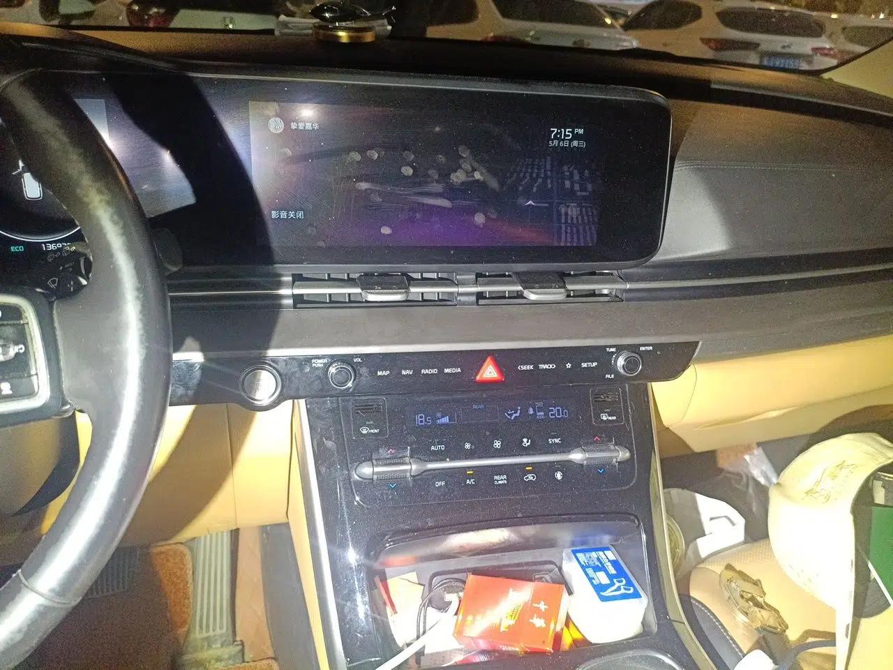 Kia Carnival 2021 2.0T Flagship Edition — миниатюра 14