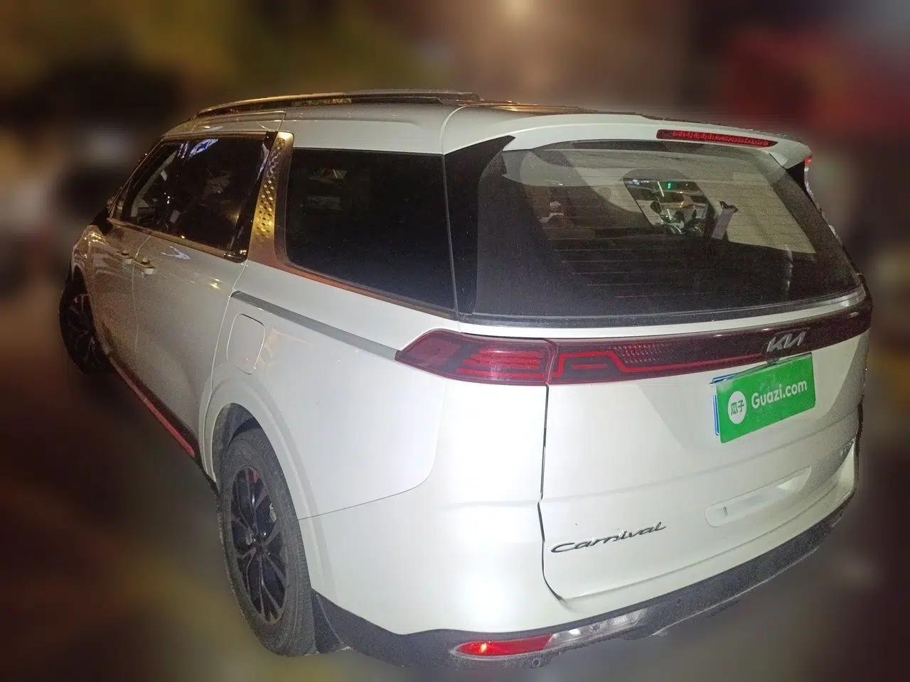 Kia Carnival 2021 2.0T Flagship Edition — миниатюра 4