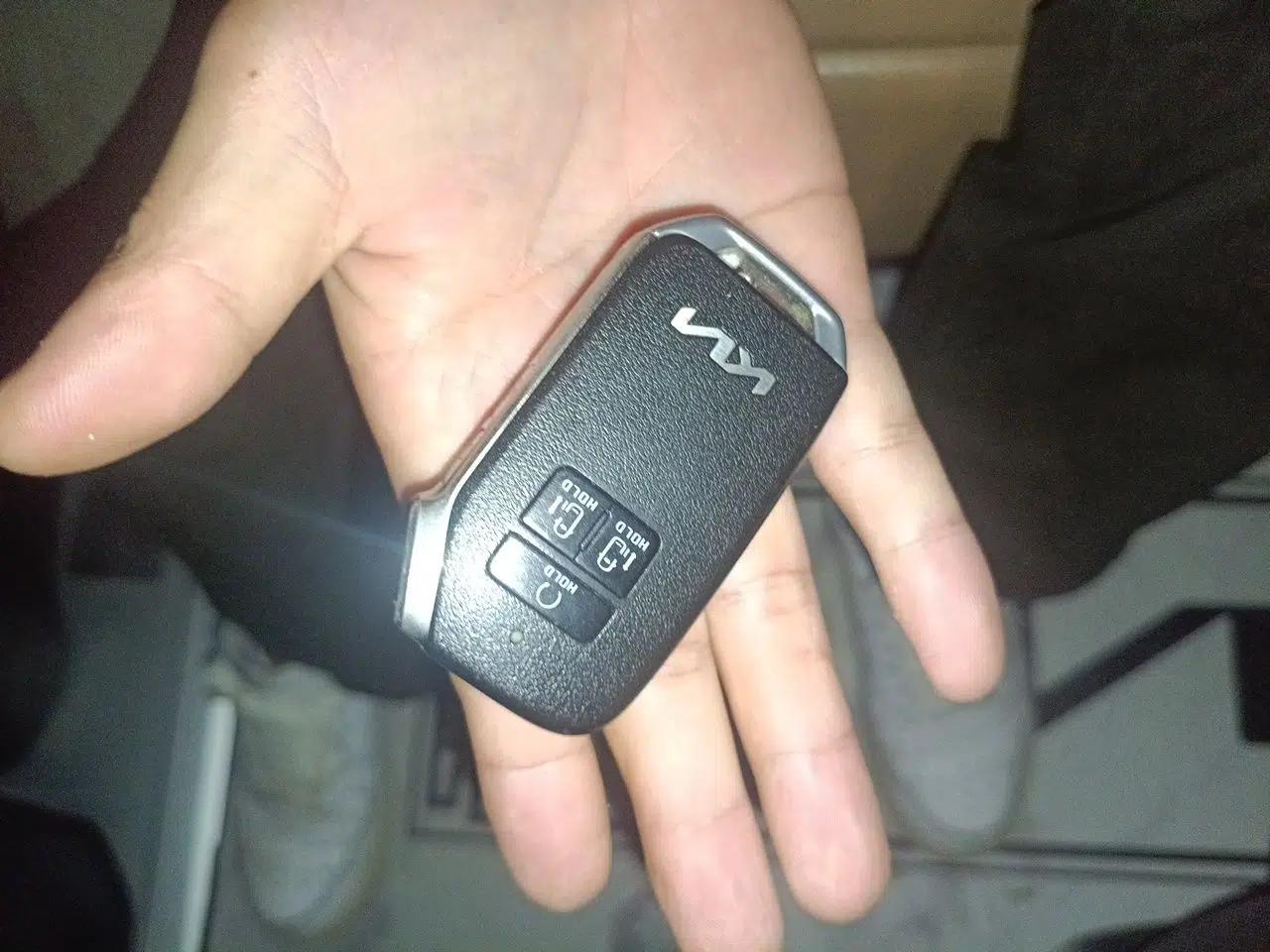 Kia Carnival 2021 2.0T Flagship Edition — миниатюра 9