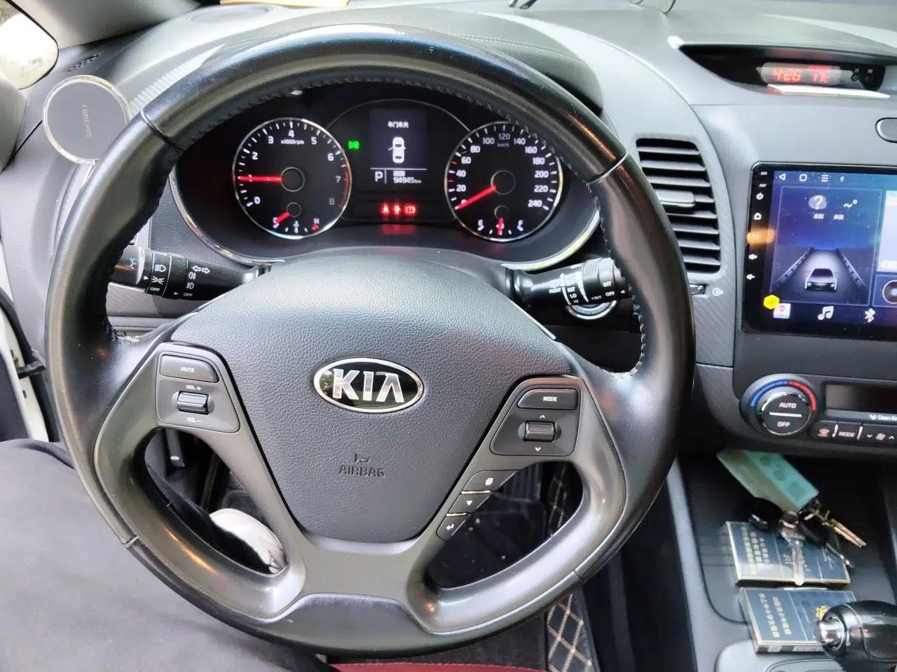 Kia K3S 2014 1.6L Automatic DLX — миниатюра 11