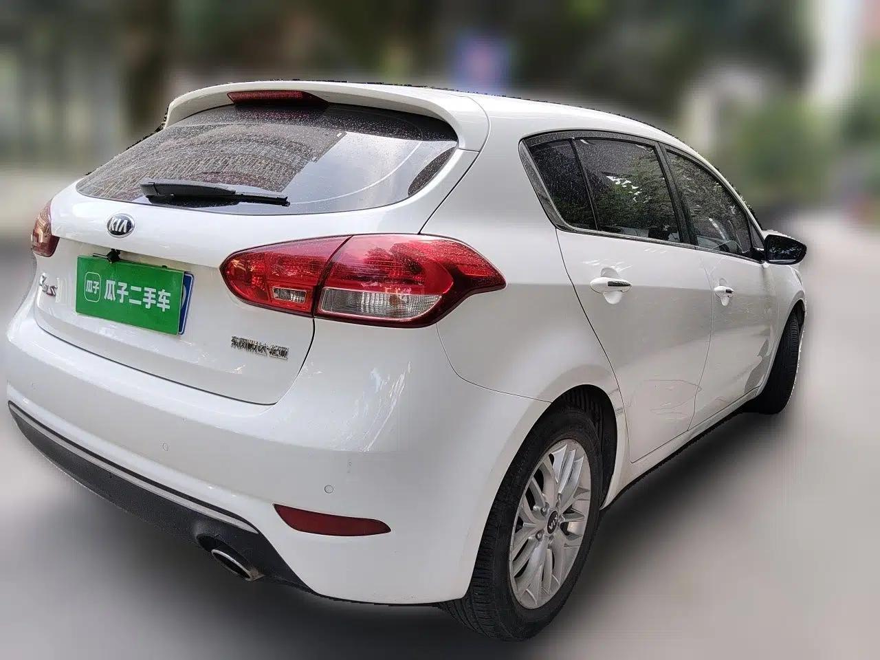 Kia K3S 2014 1.6L Automatic DLX — миниатюра 6