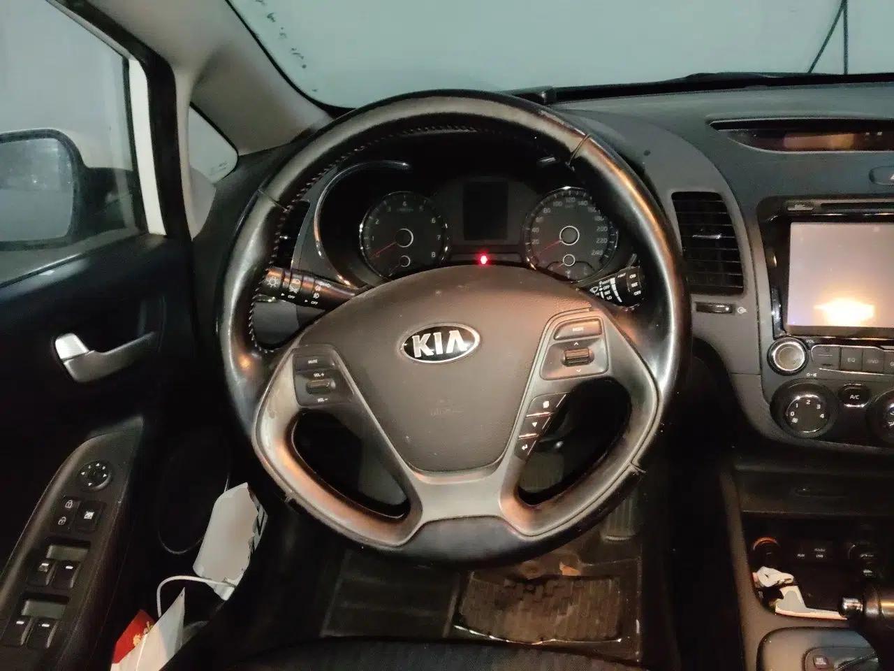 Kia K3S 2014 1.6L Automatic GLS — миниатюра 11