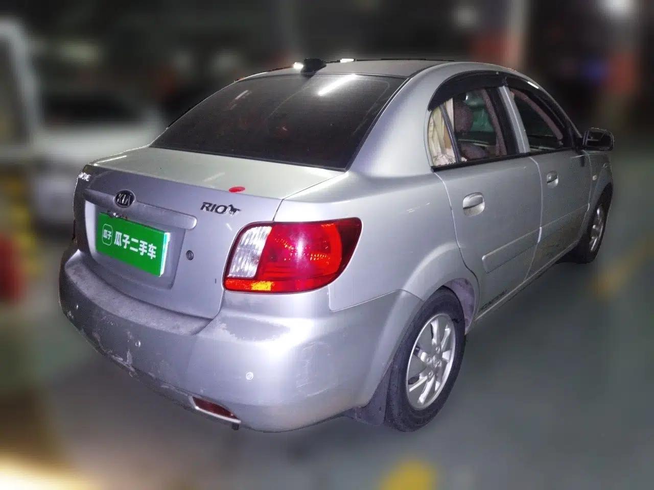 Kia Rio 2007 1.4L MT GL — миниатюра 6