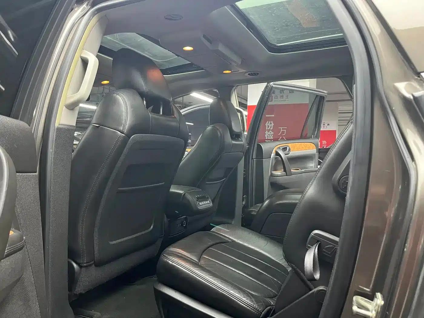 Enclave 2010 3.6L Flagship Edition — миниатюра 22