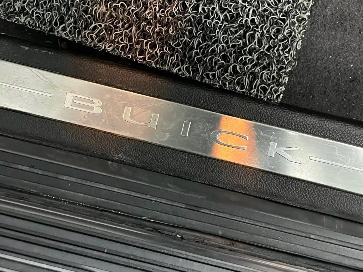 Enclave 2010 3.6L Flagship Edition — миниатюра 8