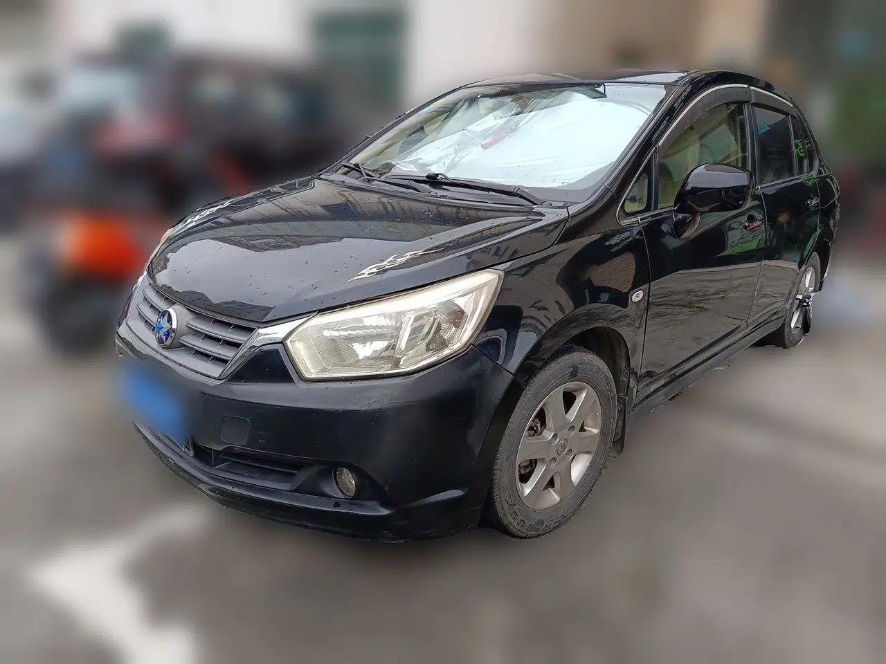 Venucia D50 2013 1.6L Manual Luxury Edition — миниатюра 1