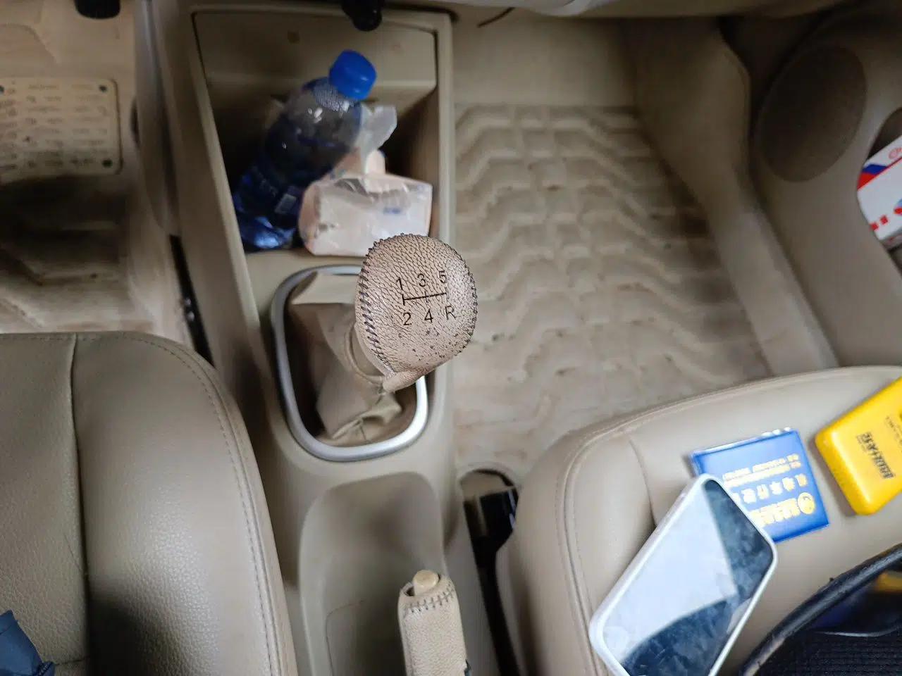 Venucia D50 2013 1.6L Manual Luxury Edition — миниатюра 15
