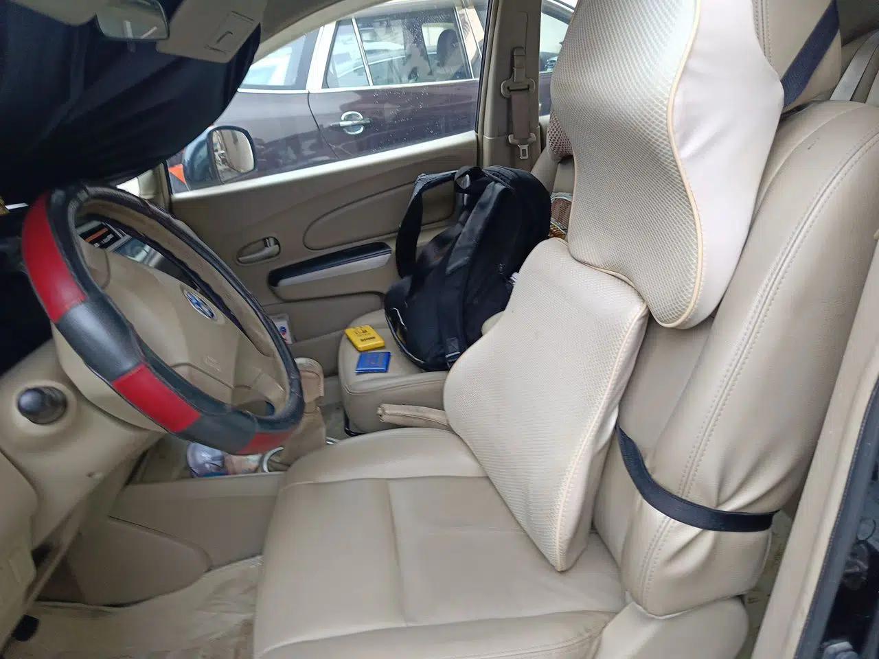 Venucia D50 2013 1.6L Manual Luxury Edition — миниатюра 16