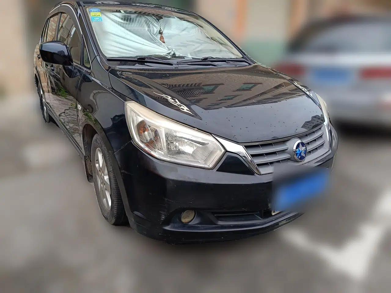 Venucia D50 2013 1.6L Manual Luxury Edition — миниатюра 3