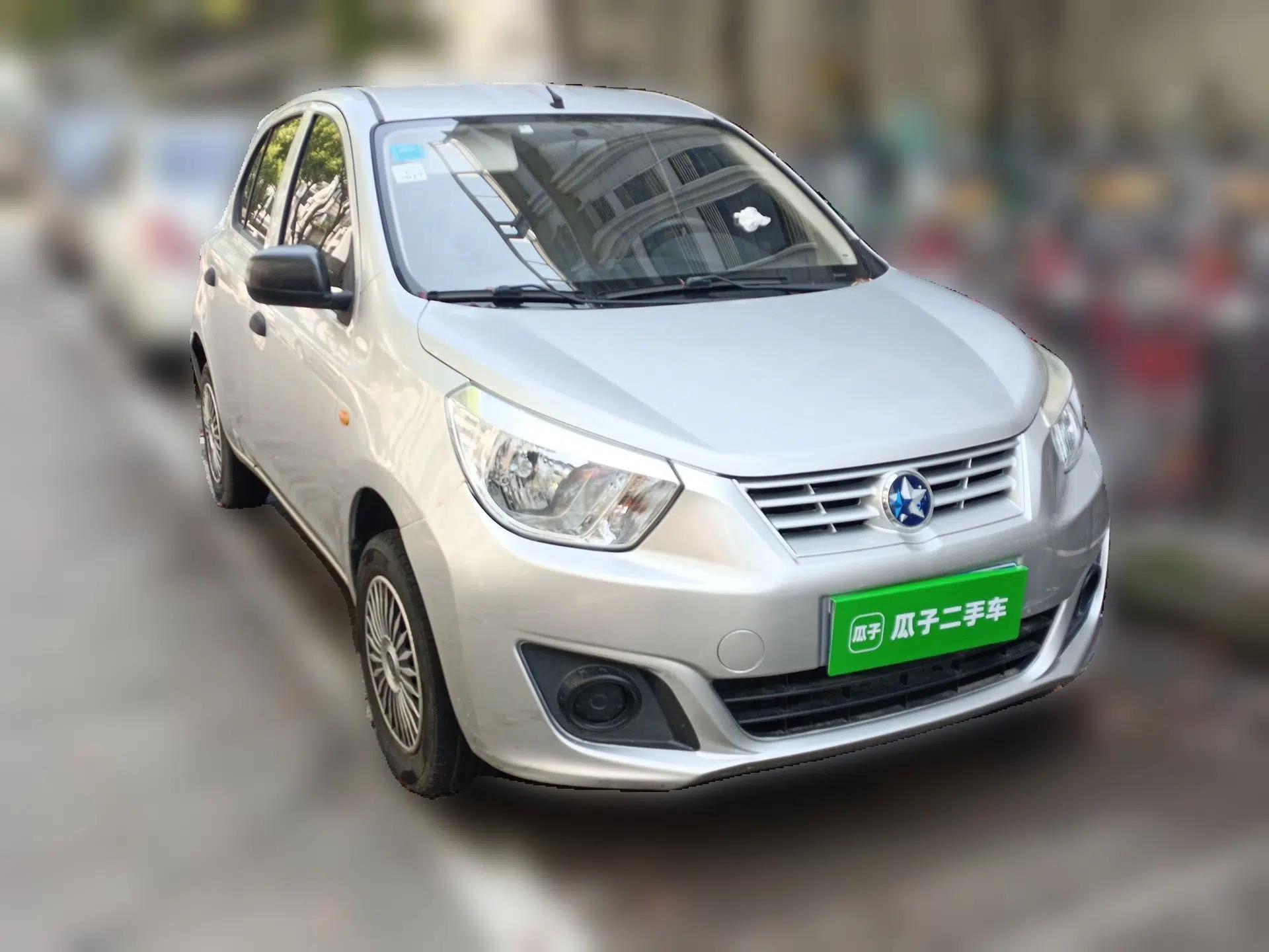 Venucia R30 2014 1.2L Manual Comfort Edition — миниатюра 3