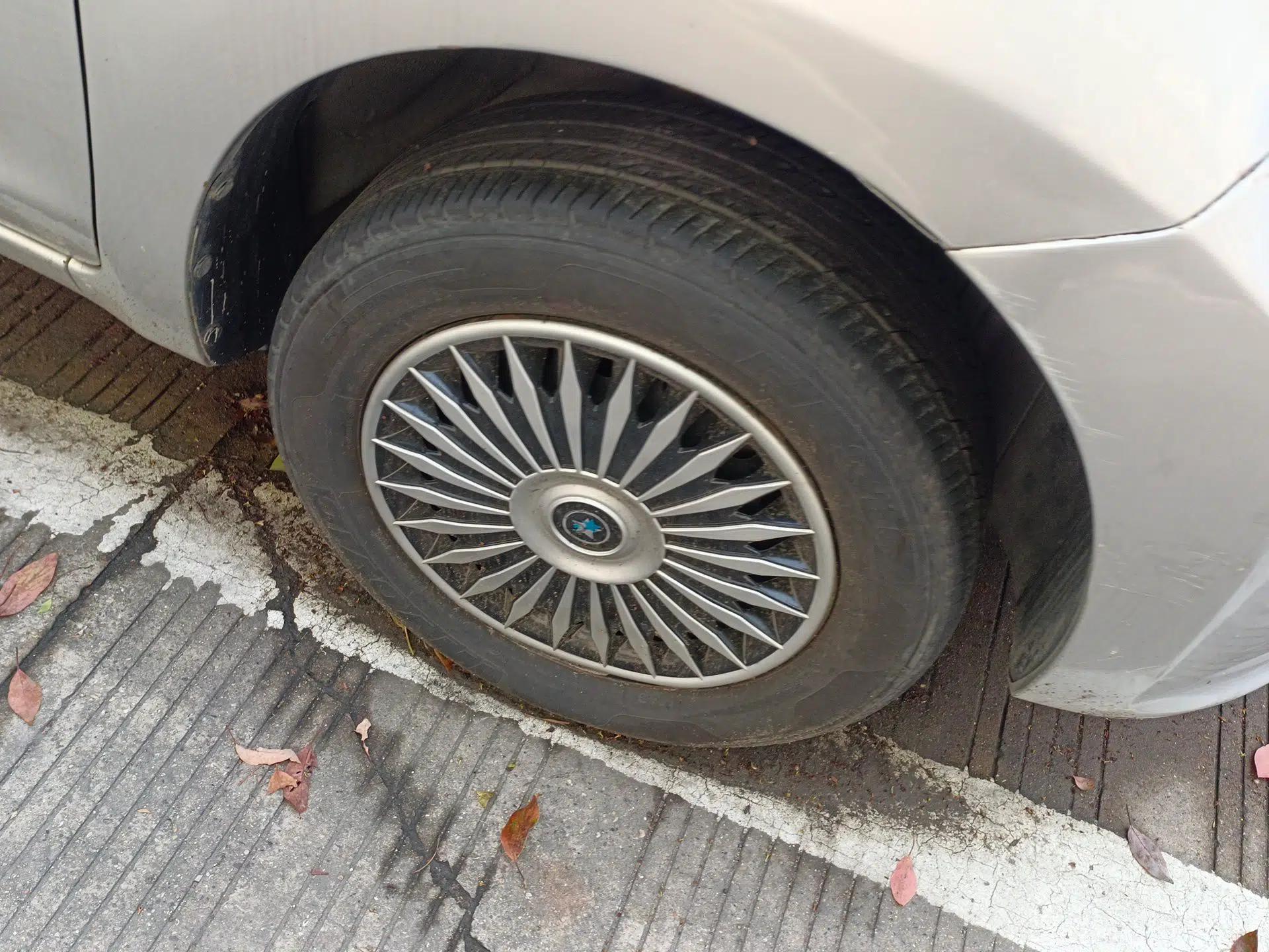 Venucia R30 2014 1.2L Manual Comfort Edition — миниатюра 8
