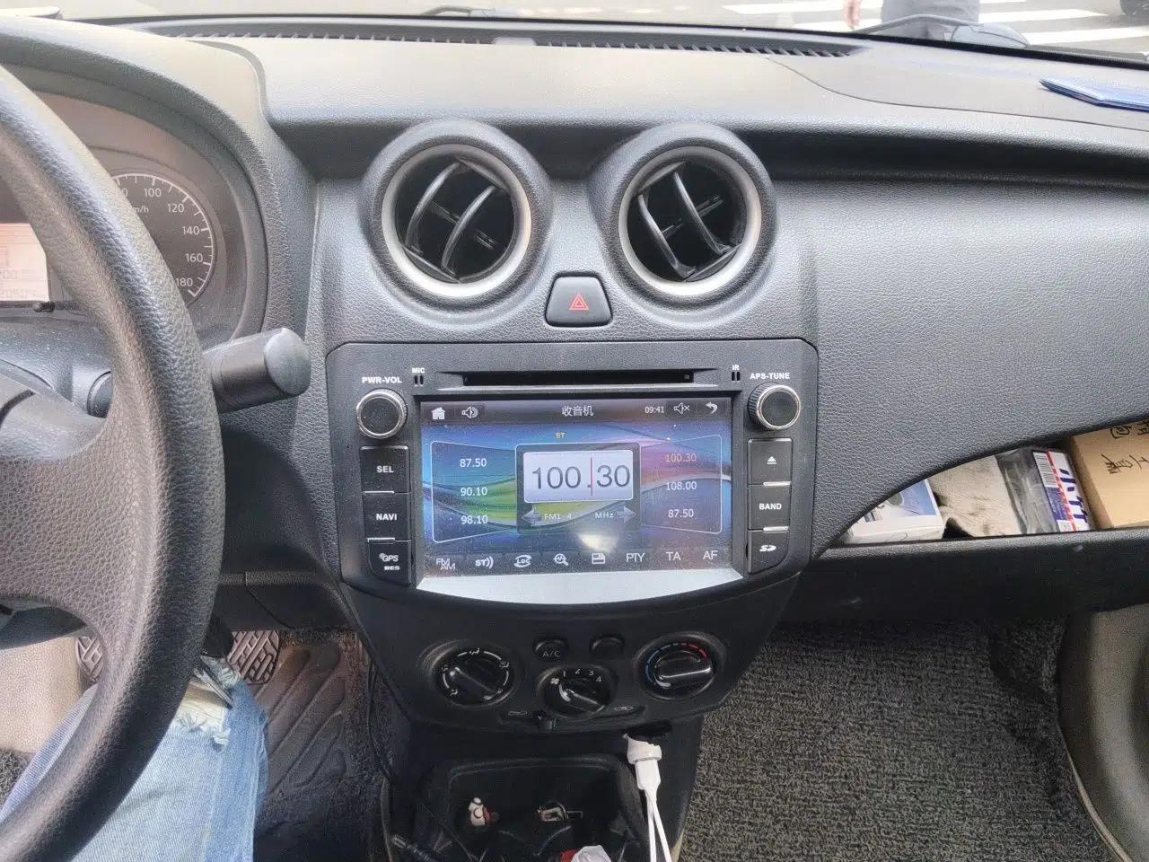 Venucia R30 2014 1.2L Manual Enjoyment Edition — миниатюра 14