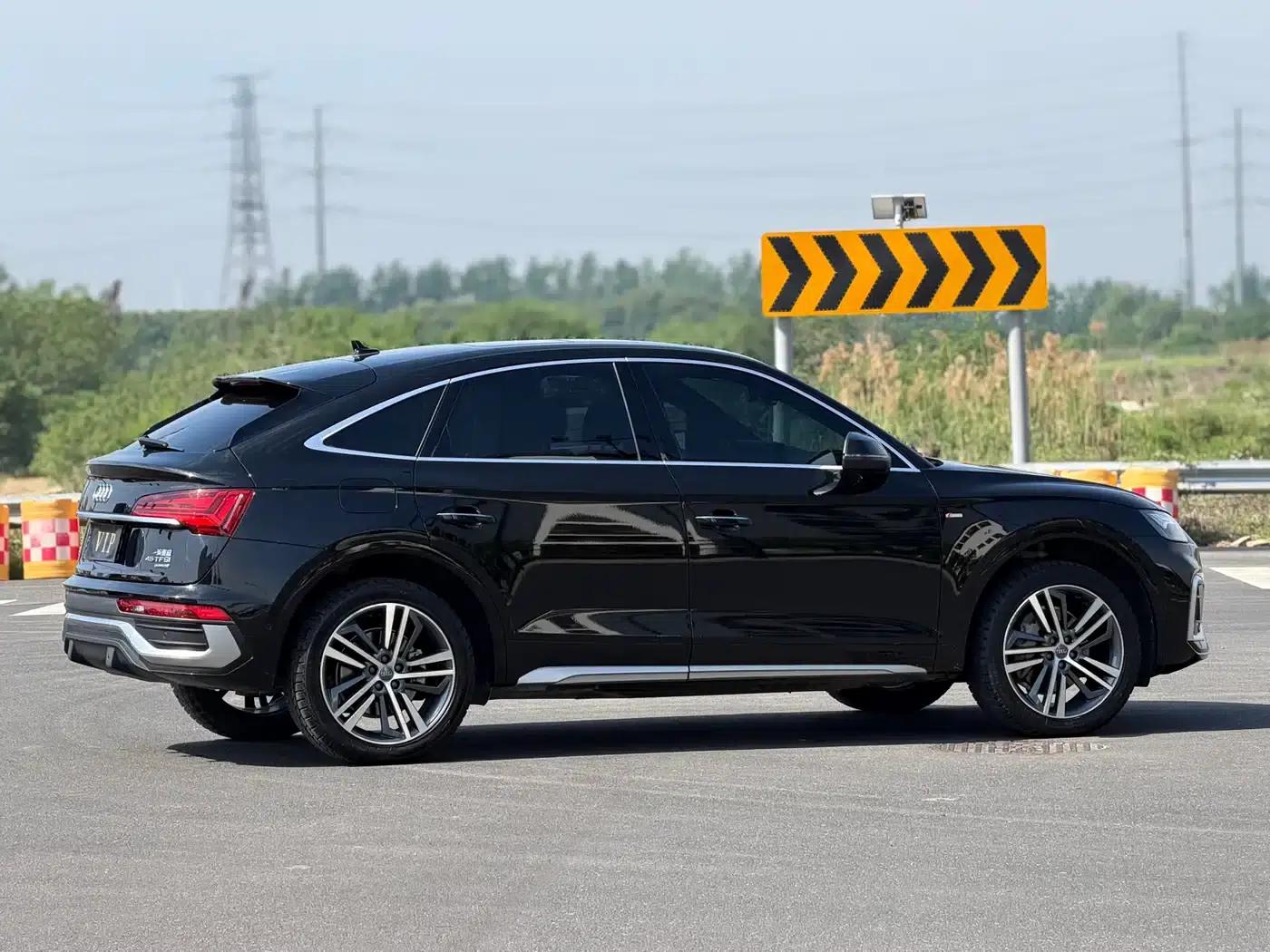 Audi Q5L Sportback 2021 40 TFSI Luxury — миниатюра 9