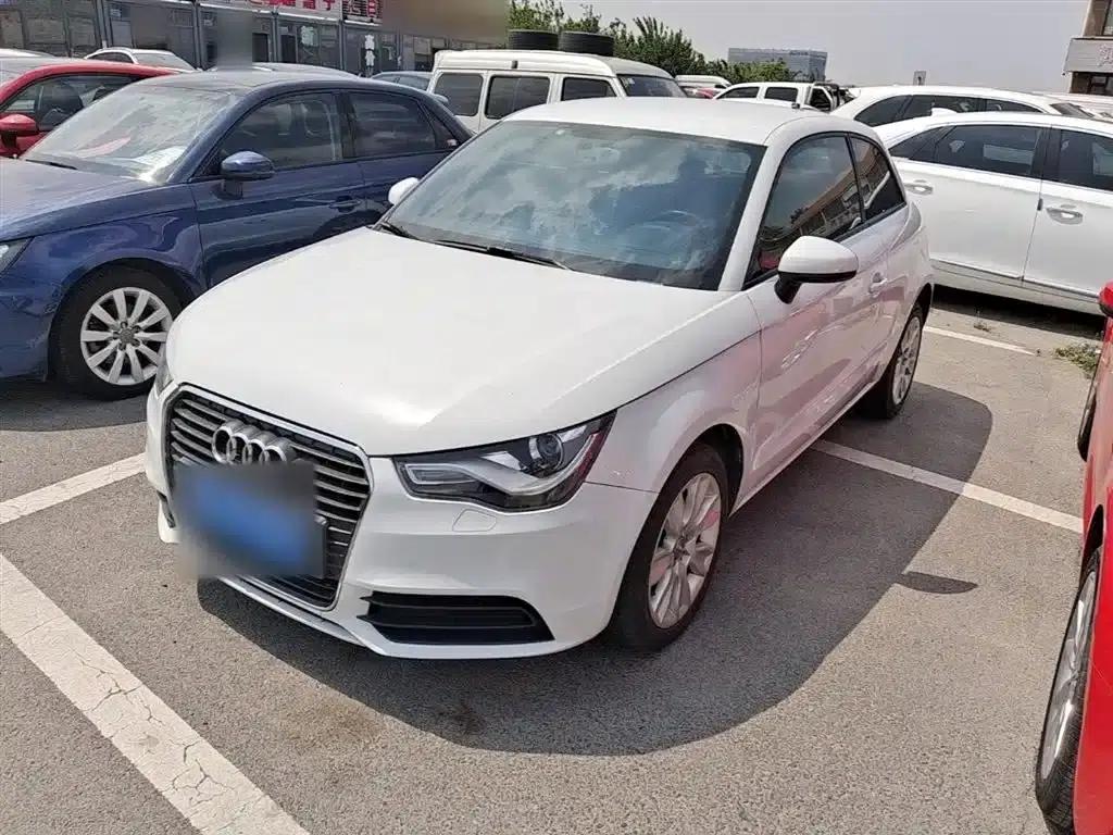 Audi A1 2014 30 TFSI Fashion Edition — миниатюра 1