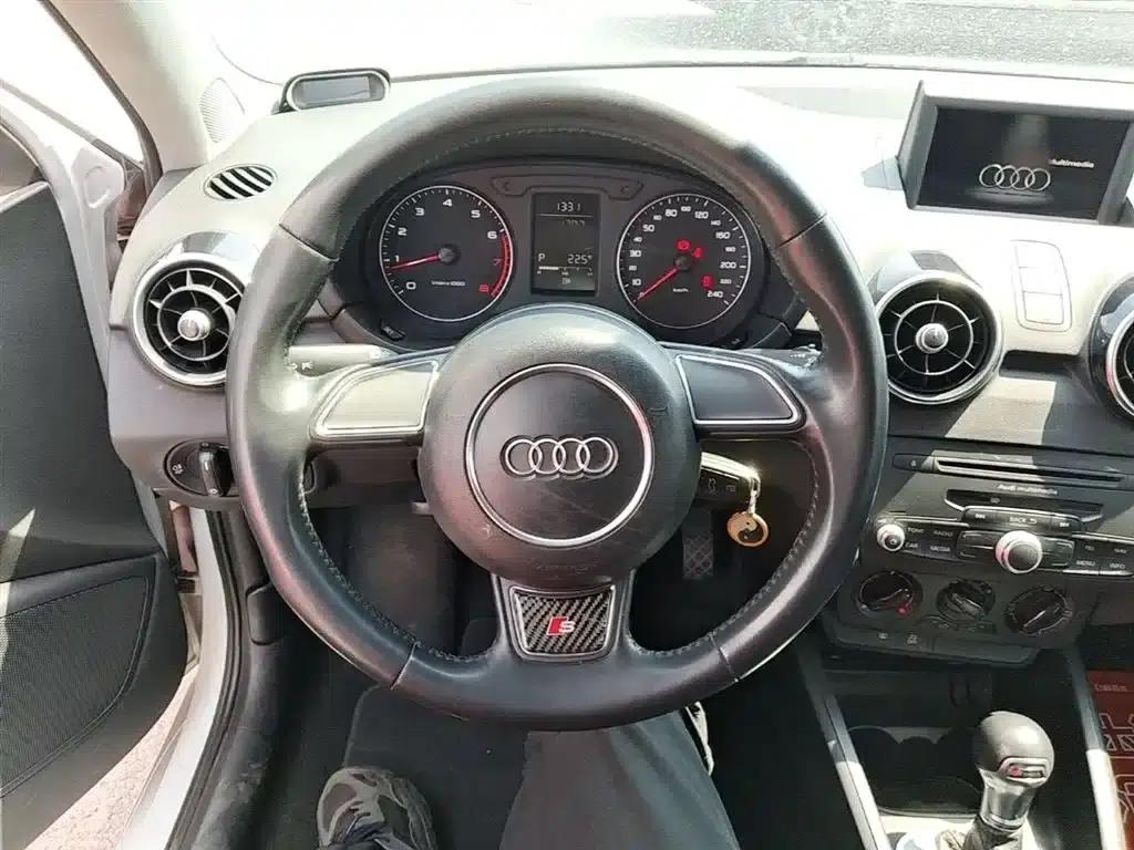 Audi A1 2014 30 TFSI Fashion Edition — миниатюра 11
