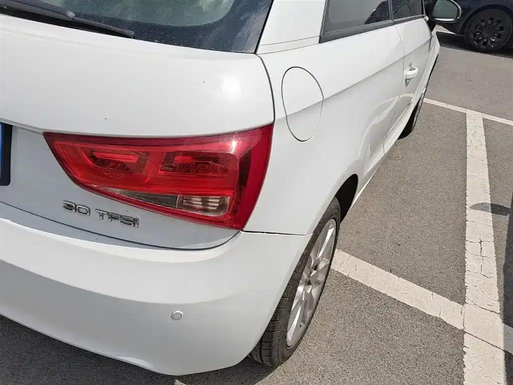 Audi A1 2014 30 TFSI Fashion Edition — миниатюра 8