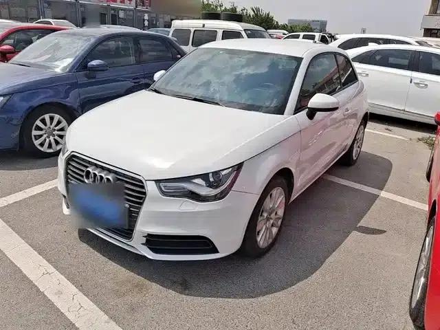 Audi A1 2014 30 TFSI Fashion Edition