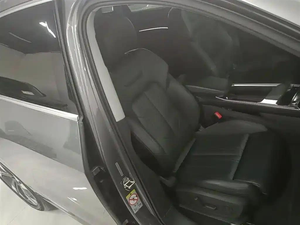 2019 Audi e-tron (imported) 55 quattro Technology Edition — миниатюра 25
