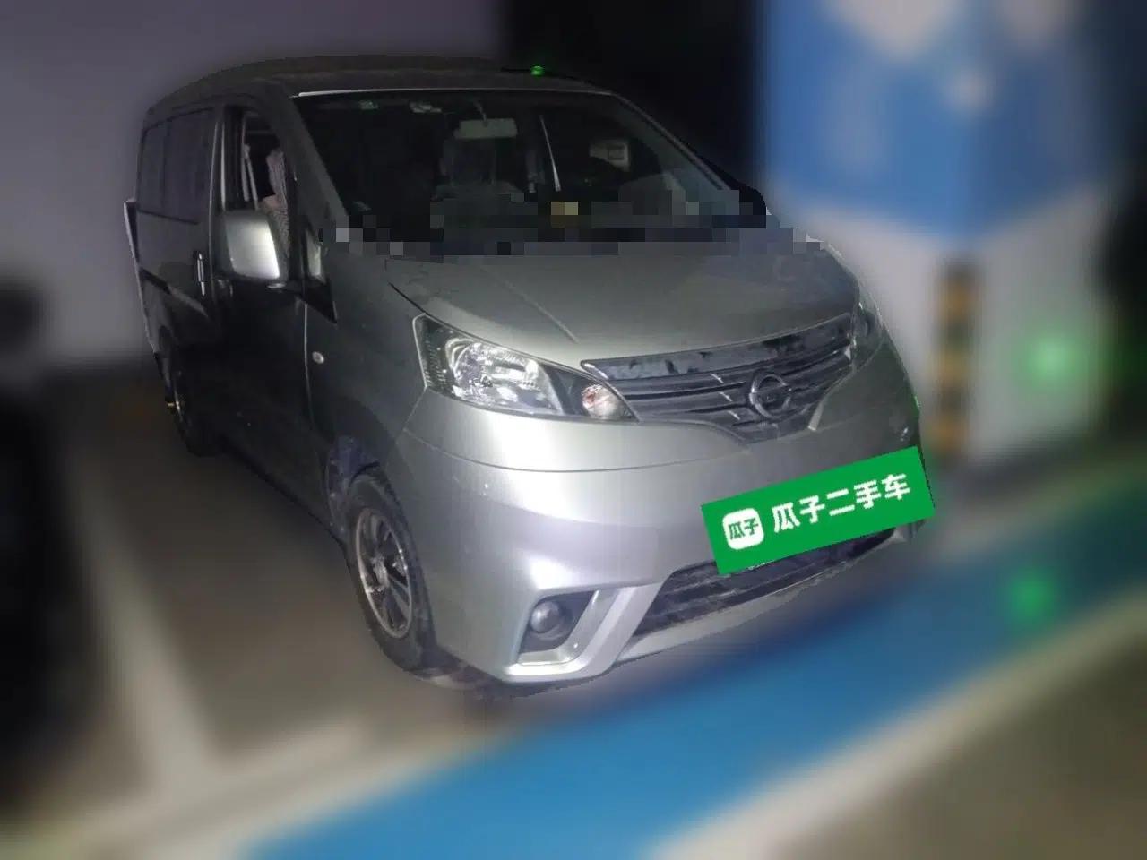 Nissan NV200 2018 1.6L CVT Luxury Model — миниатюра 3