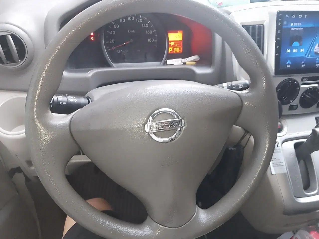 Nissan NV200 2016 1.6L CVT Luxury Model — миниатюра 11