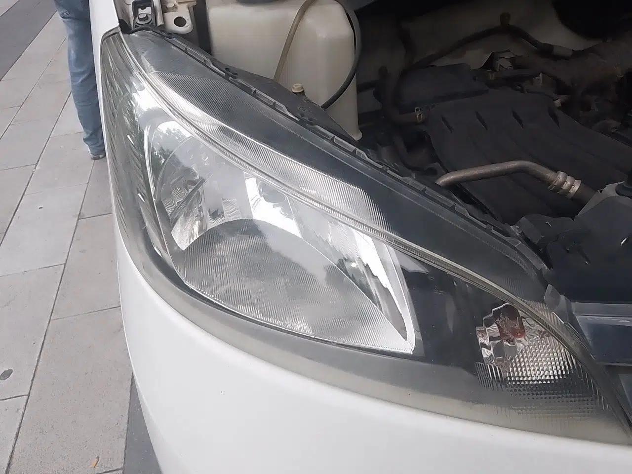 Nissan NV200 2016 1.6L CVT Luxury Model — миниатюра 7