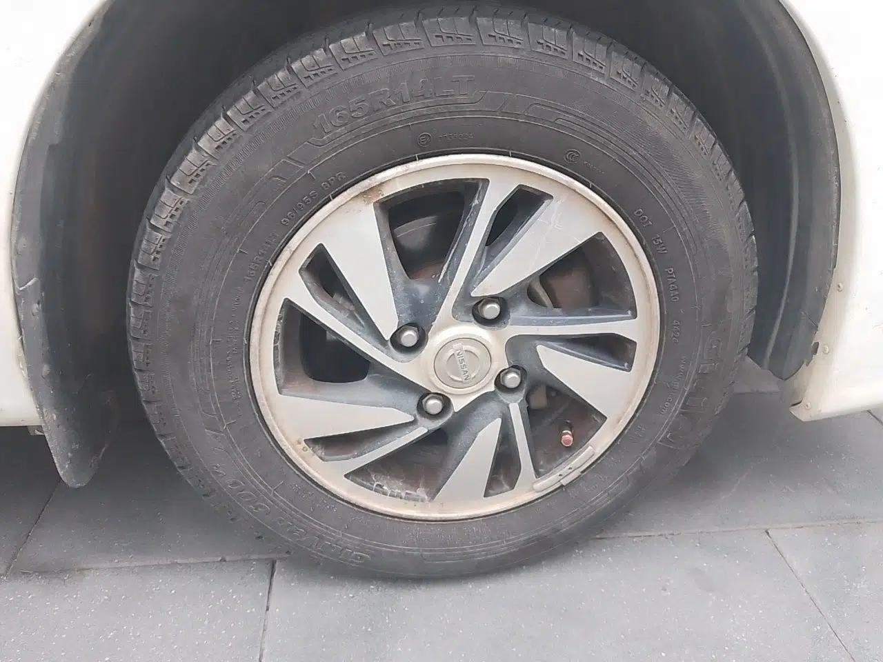 Nissan NV200 2016 1.6L CVT Luxury Model — миниатюра 8
