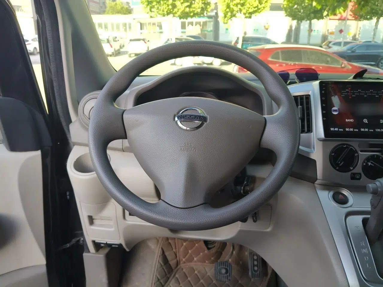 Nissan NV200 2016 Revised Version 1.6L CVT Deluxe Edition — миниатюра 11