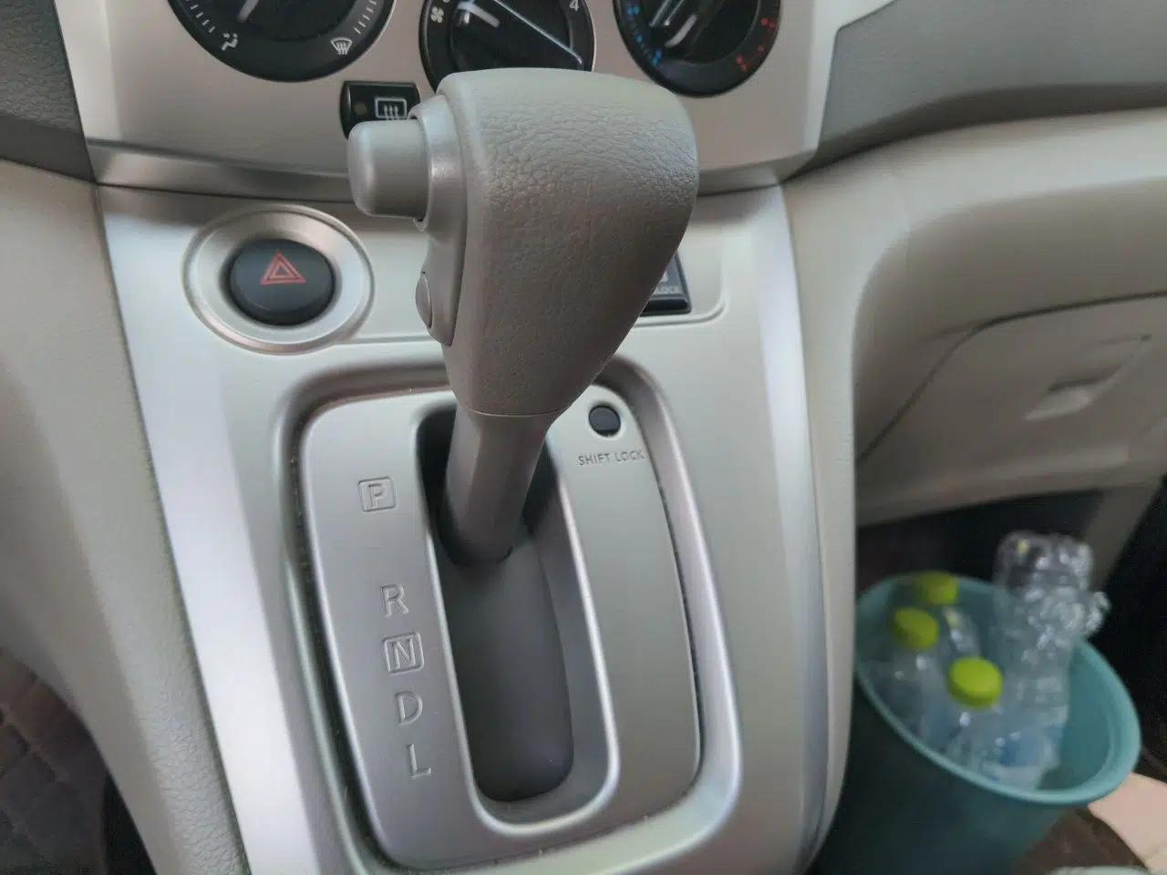 Nissan NV200 2016 Revised Version 1.6L CVT Deluxe Edition — миниатюра 15
