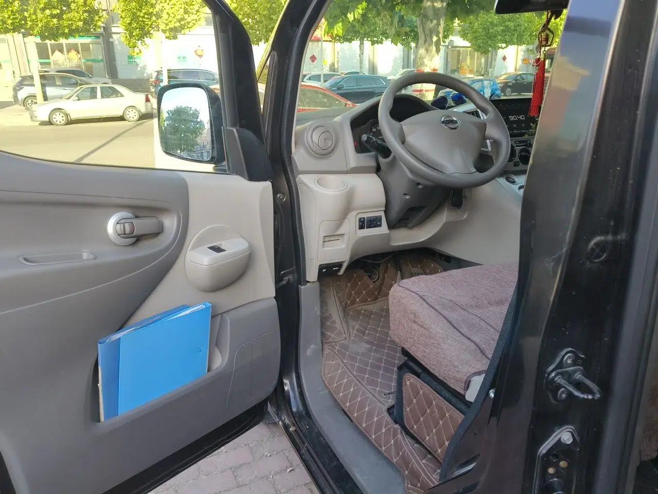Nissan NV200 2016 Revised Version 1.6L CVT Deluxe Edition — миниатюра 17