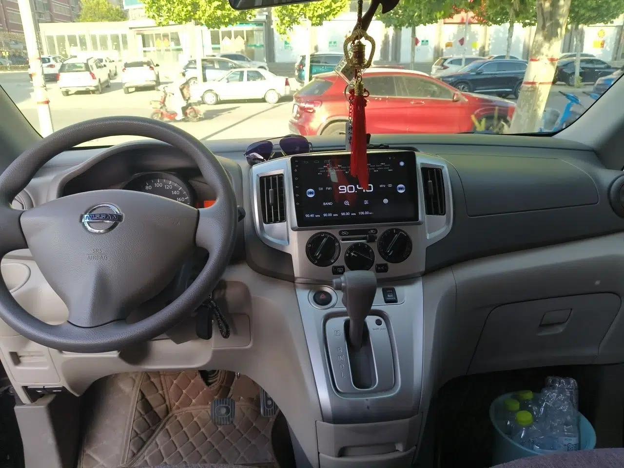 Nissan NV200 2016 Revised Version 1.6L CVT Deluxe Edition — миниатюра 10