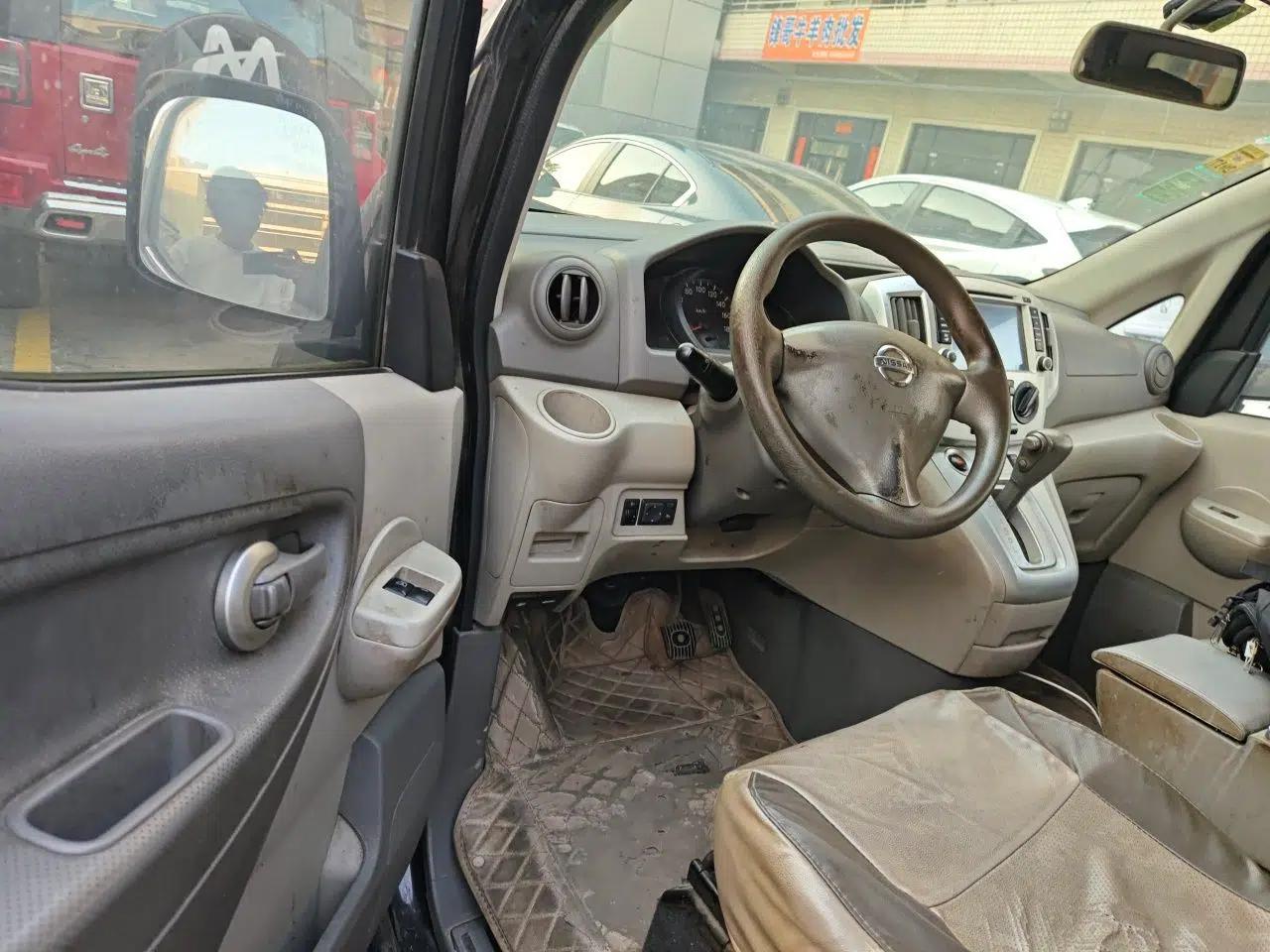 Nissan NV200 2014 1.6L CVT Luxury Model China V Standard — миниатюра 17